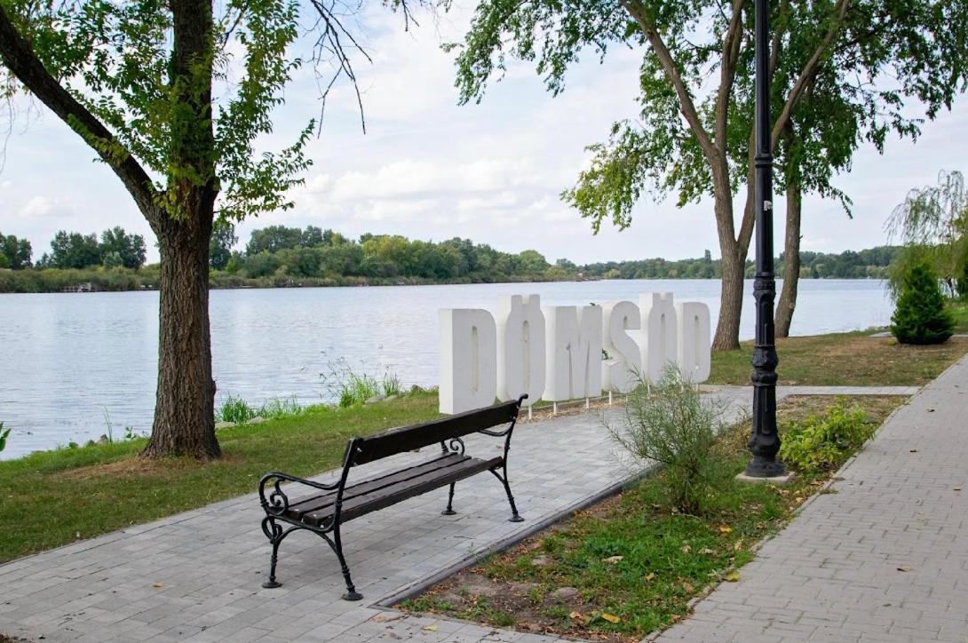 Sello Szabadidocentrum Domsod Luaran gambar